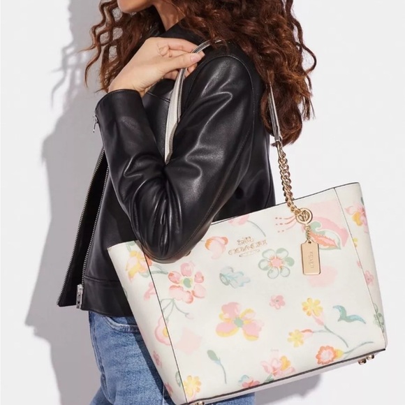 Coach Cammie Chain Tote With Dreamy Land Floral Print Gold/Chalk Multi